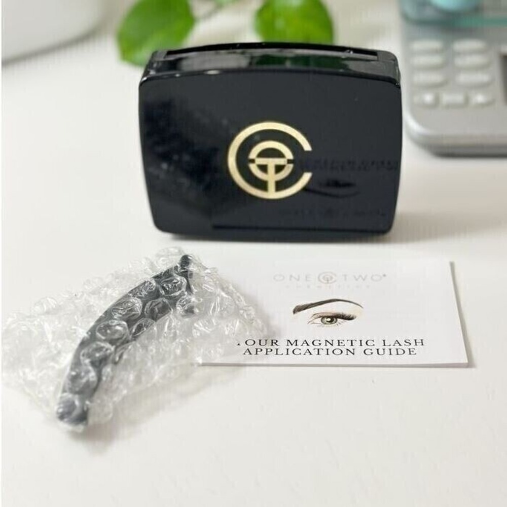 One Two Lash Magnetic Lashes BOLD ACCENT Black NEW - Picture 7 of 15